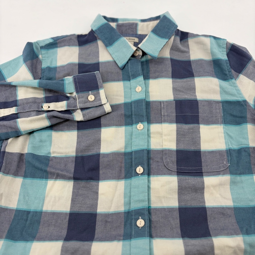 LL Bean Womens Blue Teal Plaid Button Down Shirt Long Sleeve Size S